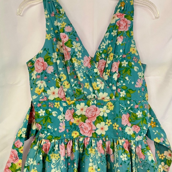 Dresses & Skirts - Matilda Jane Good Hart from Th Garden Fifties dress size Medium